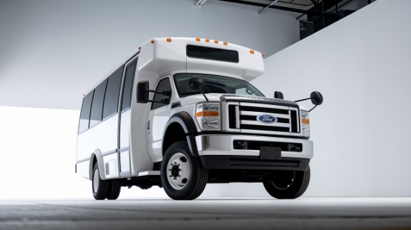 cedar-rapids bus rental for travel agents